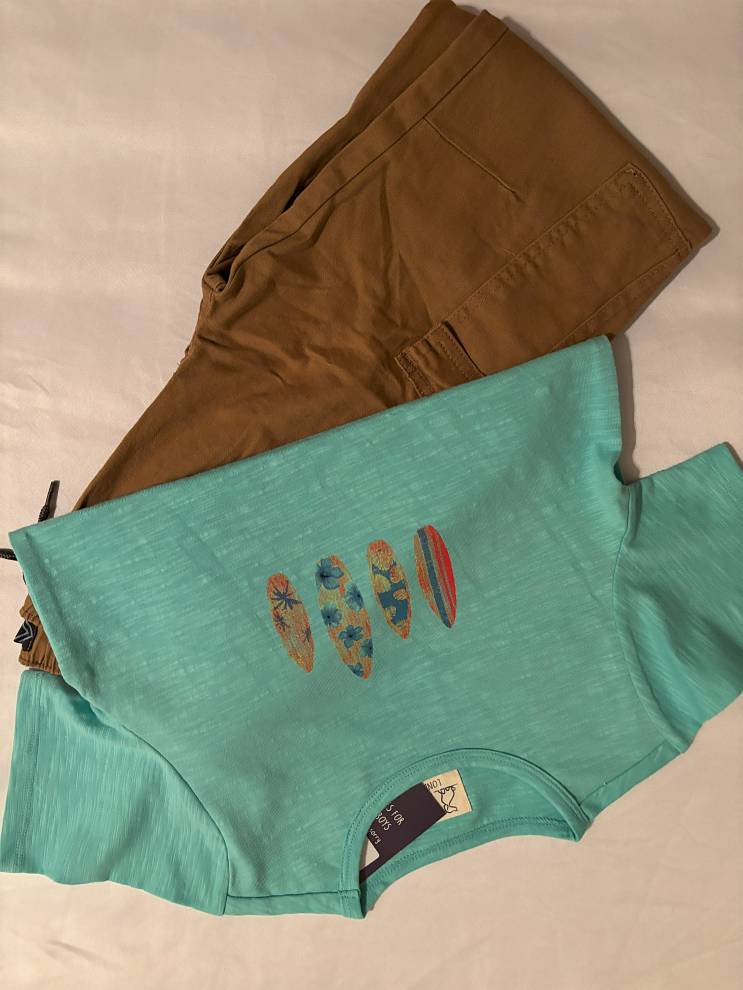 Aqua Surfboard Printed Tee - outfit1