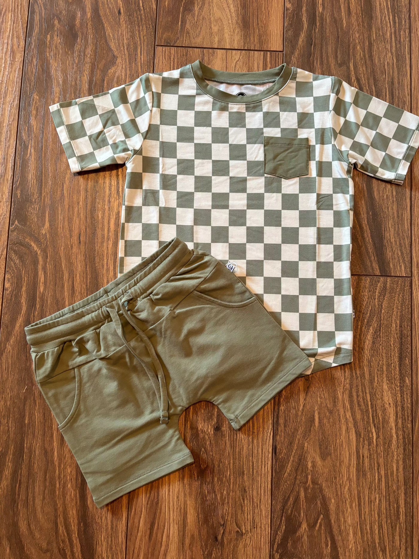 Boys_Bamboo_Shorts_-_Sage_pocket outfit