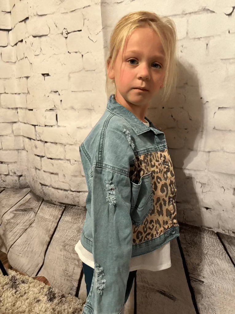 Kids Leopard Patch & Light Wash Denim Button Pocket Jacket - Emma attitude