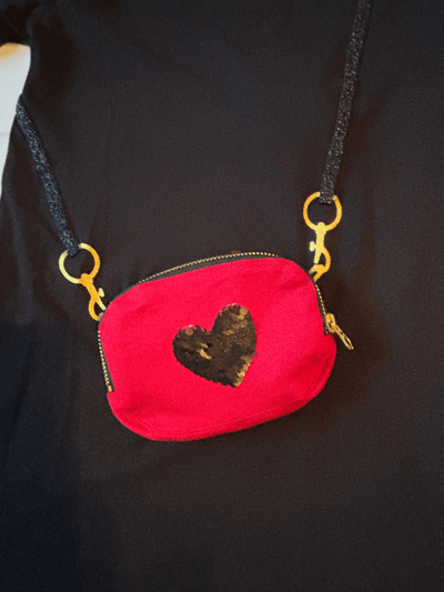 Black_Tunic_attached_pocket_purse_-_purse_view