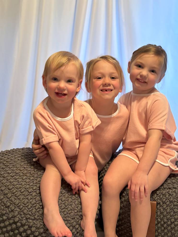 pink indy short stacey tee girls