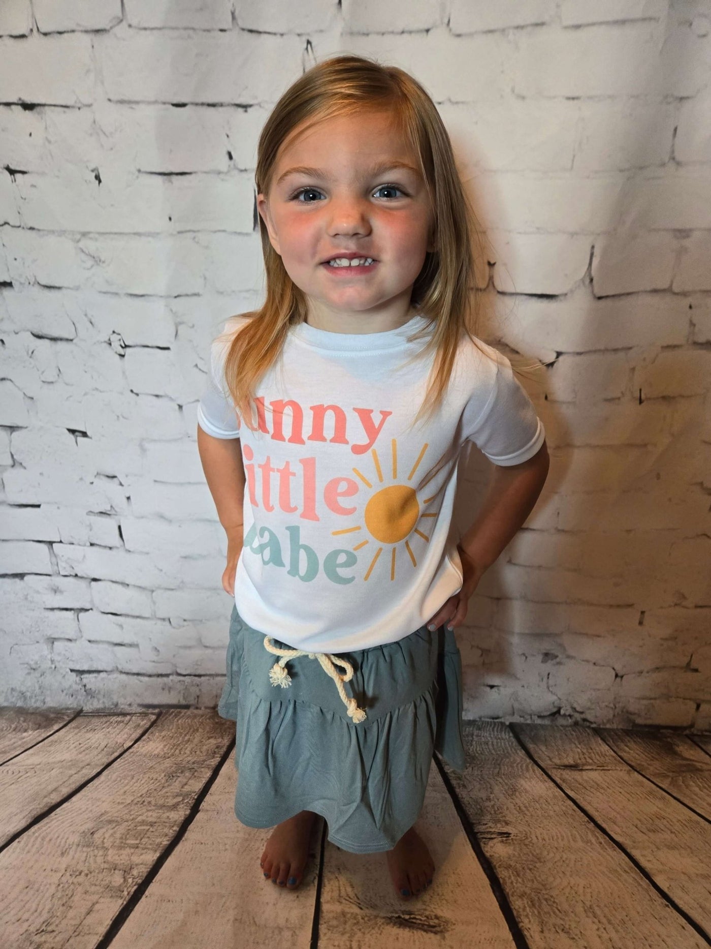 Sunny Little Babe Short Sleeve - outfit Leah