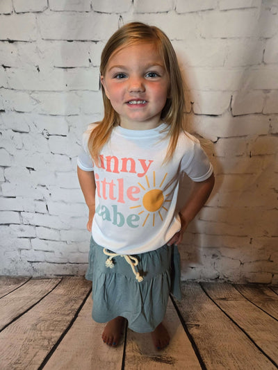 Sunny Little Babe Short Sleeve - outfit Leah