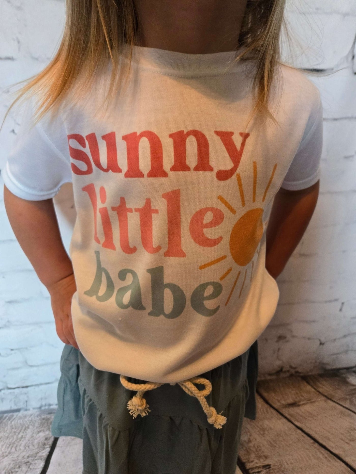 Sunny_Little_Babe_Short_Sleeve -close