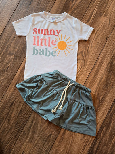 Sunny_Little_Babe_Short_Sleeve -outfit